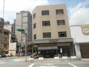 免仲介費  位桃園與八德區交界處透天電梯2樓高級新網路大套房出租 只另付電費（第1張）