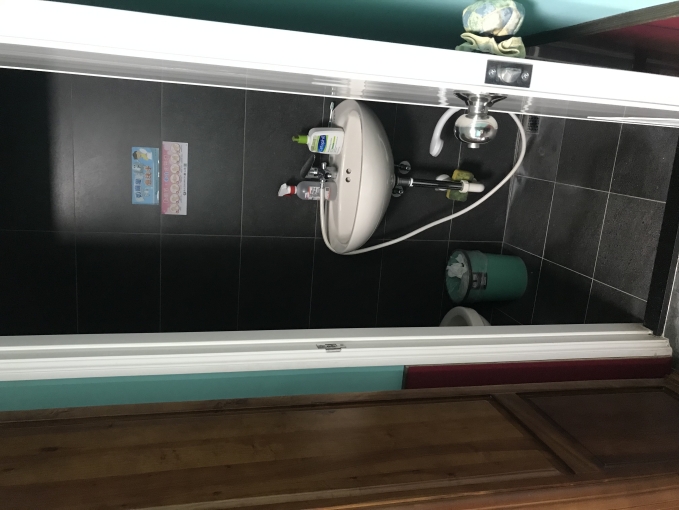新店區安泰路頂好社區透天二樓雅房包水電及居家衣物清潔（第9張）