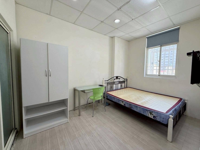 你混哪裡?我混黑眼圈🐈可貓貓⚡可租補💕近興大 忠孝夜市⚡宇你相見（第1張）