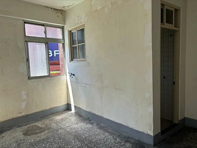 府中捷運❤️福德、南雅早夜市場❤️透天三叉路三角窗店面(第9張)