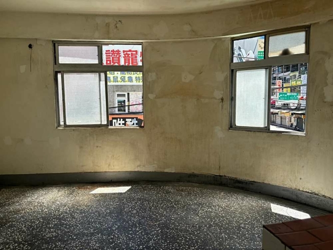 府中捷運❤️福德、南雅早夜市場❤️透天三叉路三角窗店面(第7張)