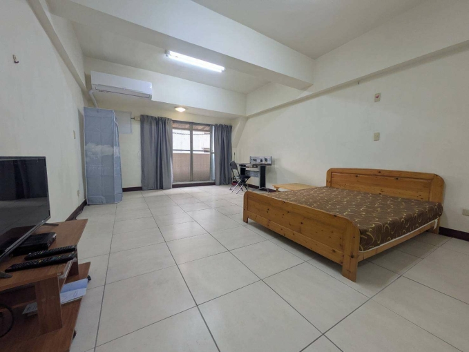 🔥 中區秒殺款 🔥 免仲介費・可寵・可租補 🔥 新整理 寬敞大套房（第1張）