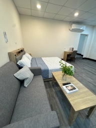 中壢車站旁大坪數套房｜簡易廚房全新家具電｜電梯直達拎包享補助（第1張）