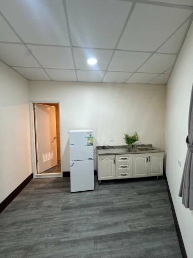 中壢車站旁大坪數套房|簡易廚房全新家具電|電梯直達拎包享補助(第6張)