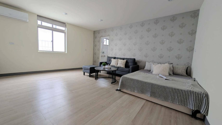 楊梅天成醫院.思夢樂旁/精華地段.全新家具家電，一卡皮箱入住（第1張）