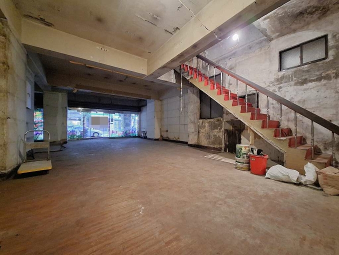 寓見忠杏◕‿◕禮賓大馬路旁1+2樓金店面（第14張）