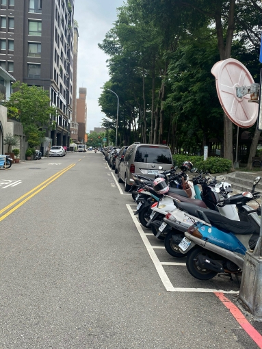 🚨🔥8米大面寬黃金店面出租，20公尺公有超大停車場（第3張）