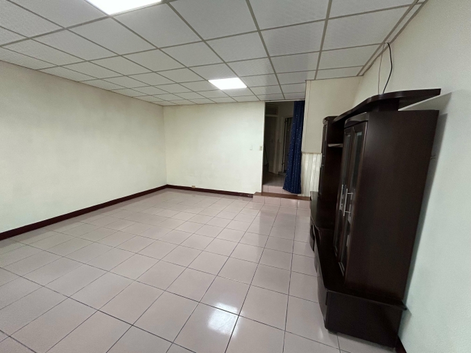 北屯溫馨透天 近中清交流道 迪卡儂 愛買 新興國小 - Image 1