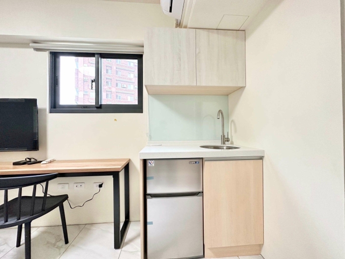 陽台獨洗🍀電梯🍀機車位🍀子母車🍀租屋補助🍀流理台🍀可報稅（第4張）