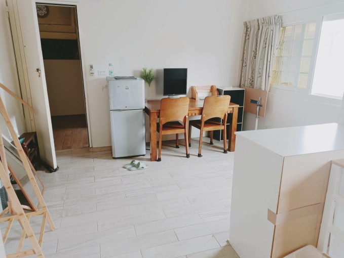 類一房一廳，湯屋泡澡，近馬卡龍公園，近74號，可租汽車車位（第5張）