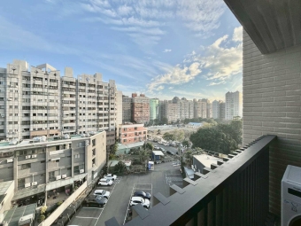 水湳愛買✨電梯✨衛浴乾溼分離✨（第11張）