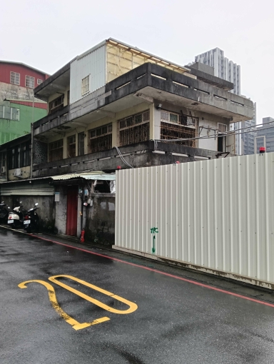 中正路二十張路口三樓透天整棟(第4張)