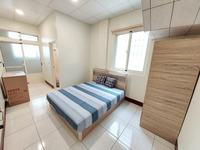 南區>獨洗獨曬>可租補>興大陽台美套房 - Image 1