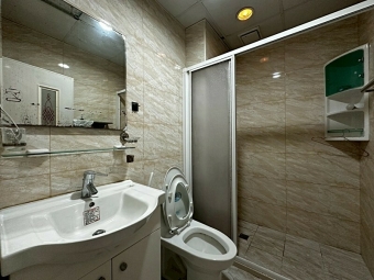 租屋找77✿上南崁稀有別墅有電梯,採光佳,獨立陽台!（第5張）