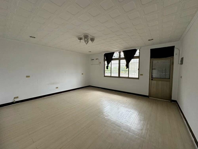 大竹大興路~臨路大面寬透天~使用坪數超大（第5張）