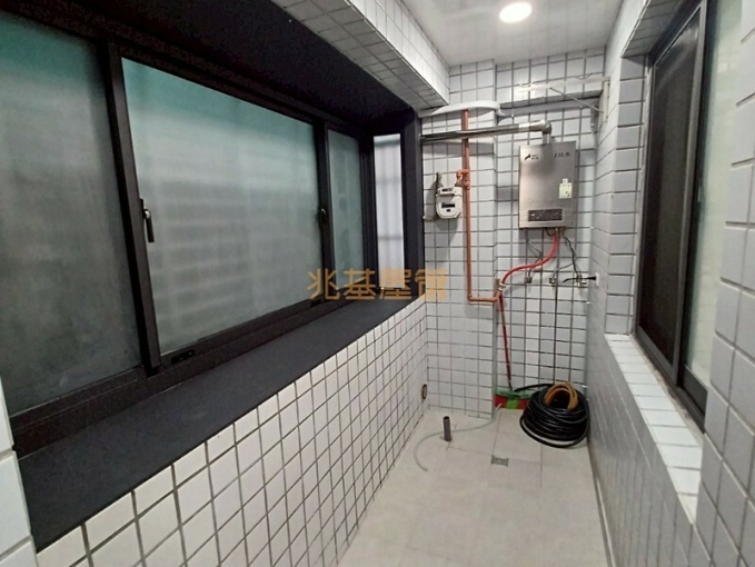 兆基社會住宅🏠⛳️陽光加樂比~全新油漆+裝潢~低樓層全新三（第9張）