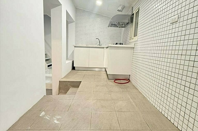兆基社會住宅🏡中山區大白街✅超值透天✅大坪數5房2廳2衛✅(第8張)