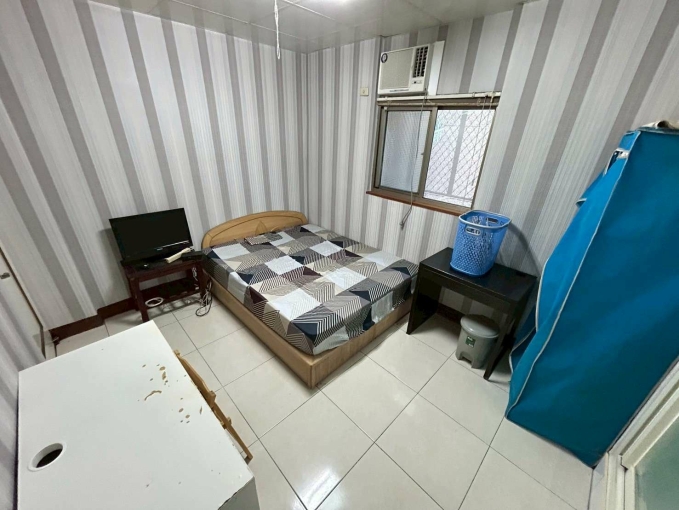 ★中山國中捷運★廁所窗★凸窗晒衣★水泥隔音（第6張）