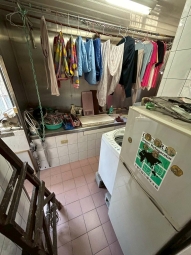 ★中山國中捷運★廁所窗★凸窗晒衣★水泥隔音（第9張）