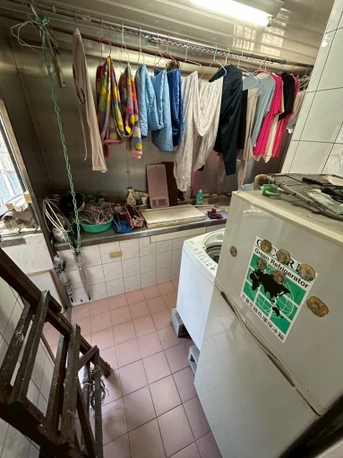 ★中山國中捷運★廁所窗★凸窗晒衣★水泥隔音（第9張）