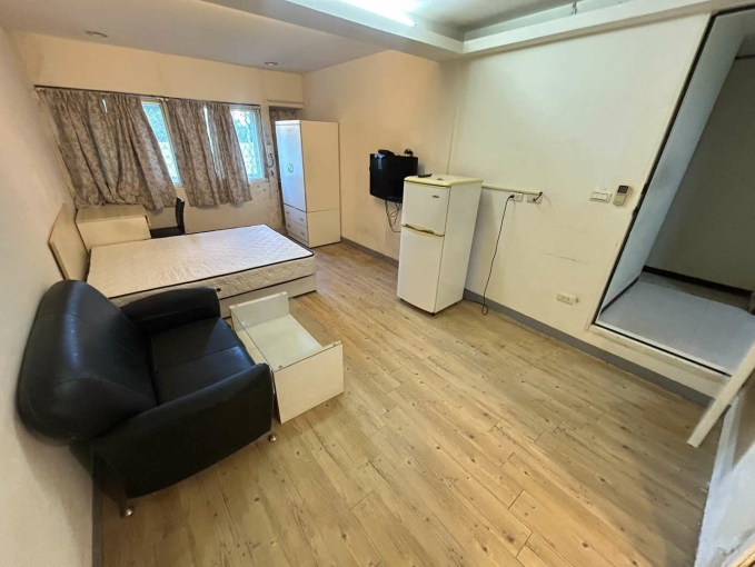 ★短租議★可寵★凸窗★代收垃圾★捷運松江南京★