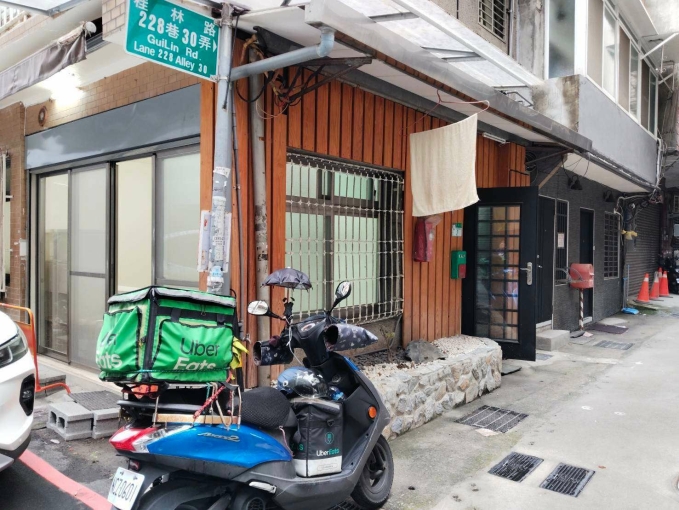 萬華區桂林路｜透天整棟出租｜使用空間大｜門口可停車（第3張）