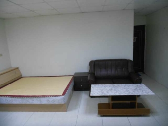 免仲介費 中壢後站區公寓4樓附廚房網路大套房出租（第3張）