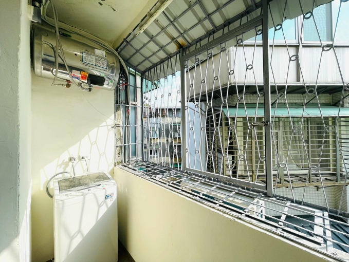 即將釋出.松山區.捷運中山國中站.獨立陽台.明亮設計感套房A01(第9張)