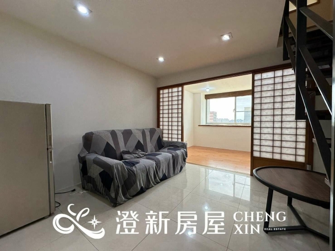 🌳近巨城/兩房一廳樓中樓/台水台電 🌳有電梯/流理台可開伙/警衛管理 - Image 2