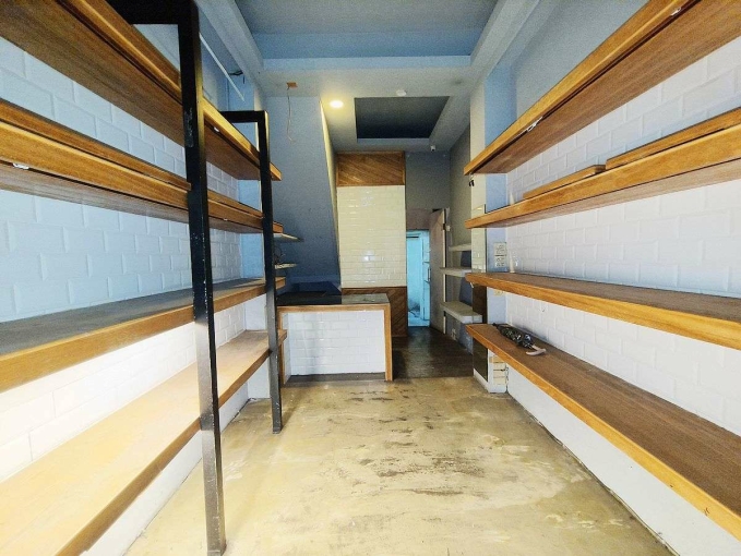 ☆捷運松山站☆五分埔5街店面、精緻小店面招商（第3張）