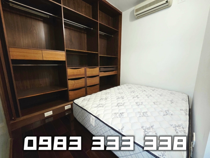 北車後站商圈~高樓層~空間寬敞~適住適辦~邊間一層兩戶~（第5張）