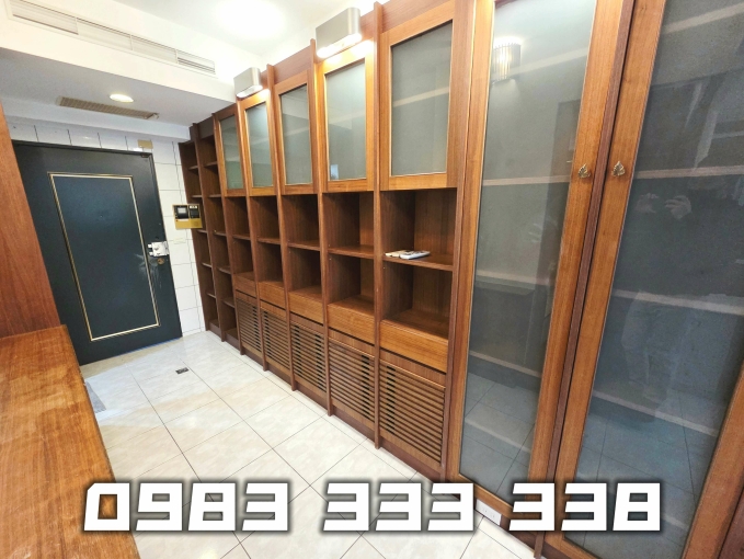 北車後站商圈~高樓層~空間寬敞~適住適辦~邊間一層兩戶~（第4張）