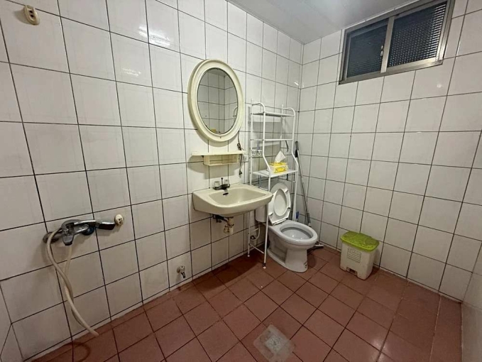 傑出租屋/全新透天近交流道,武陵高中,4房門前停車~（第10張）