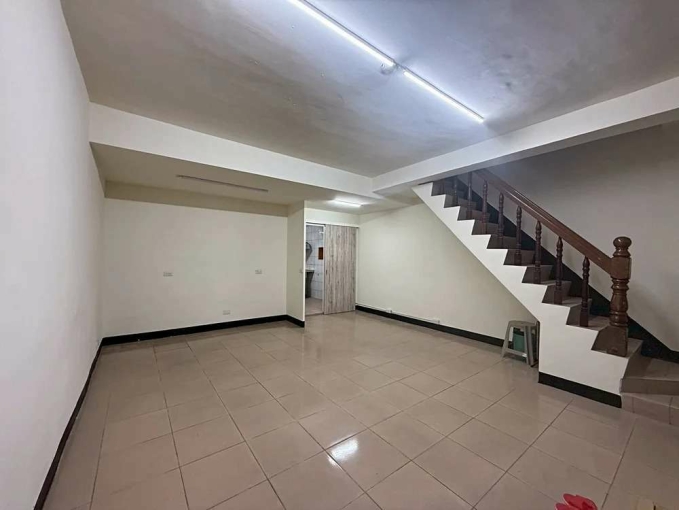 傑出租屋/全新透天近交流道,武陵高中,4房門前停車~（第2張）