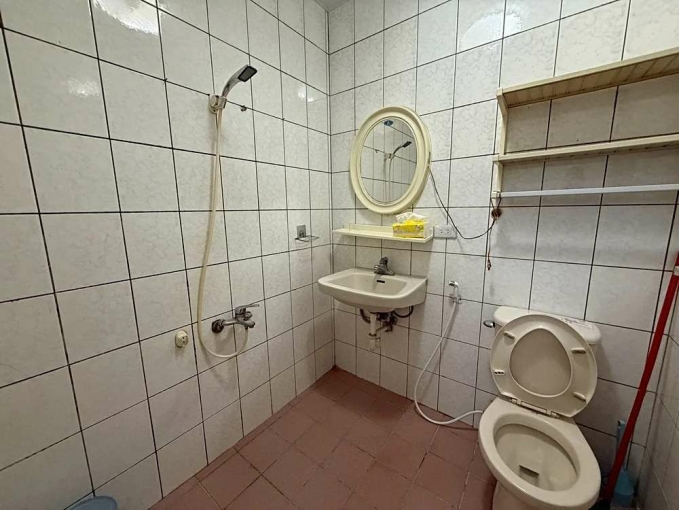 傑出租屋/全新透天近交流道,武陵高中,4房門前停車~（第12張）