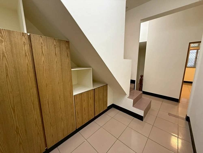 傑出租屋/全新透天近交流道,武陵高中,4房門前停車~（第13張）