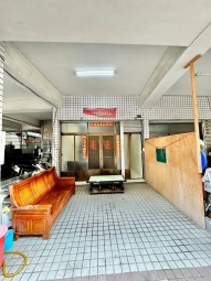 二房二廳🏠租屋補助🏠子母車🏠可戶籍🏠樓店1+2樓🏠門前車位（第1張）
