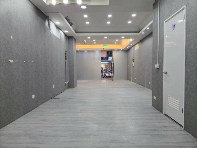 寓見忠杏◕‿◕中正臨馬路金店面(第3張)