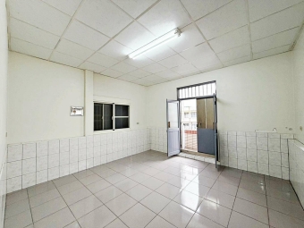 仁雄商圈臨路透天店面（第7張）