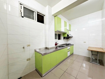 仁雄商圈臨路透天店面（第6張）