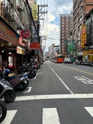 府中捷運4分鐘#福德黃石市場旁#南雅夜市對面#一樓店面（第2張）