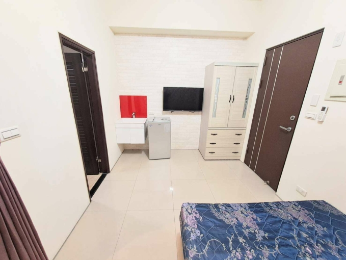 可租補**台電*空間挑高*陽台獨洗曬*乾溼分離*電梯*子母車*有平車可另租~* - Image 3