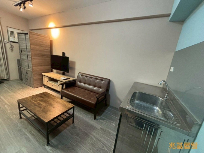 兆基社會住宅🏠現代風格巨蛋商圈陽台套房(第2張)