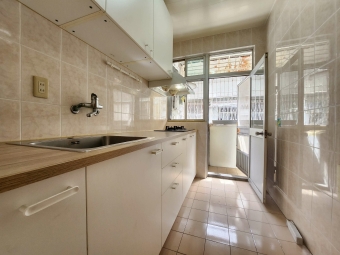 台北醫學大學旁，前後陽台全新粉刷，寬敞明亮速洽!!（第10張）