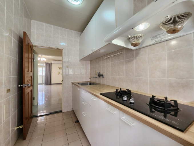 台北醫學大學旁，前後陽台全新粉刷，寬敞明亮速洽!!（第9張）