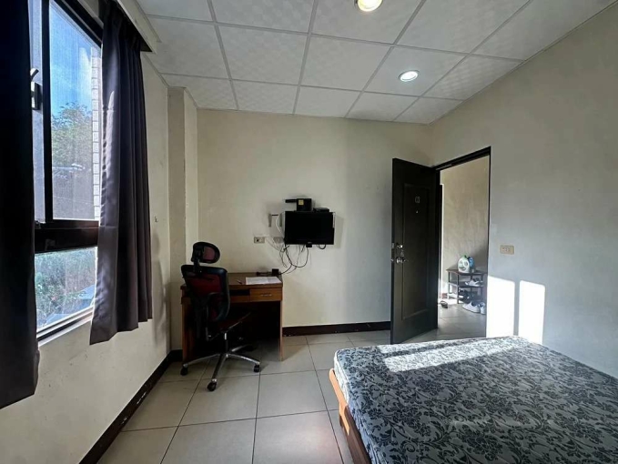 沛沛租🔅銘傳飲水機低樓層機車位 - Image 1