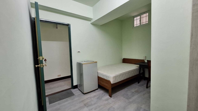 中山醫商圈~ 專屬女性全新整理電梯套房（第3張）