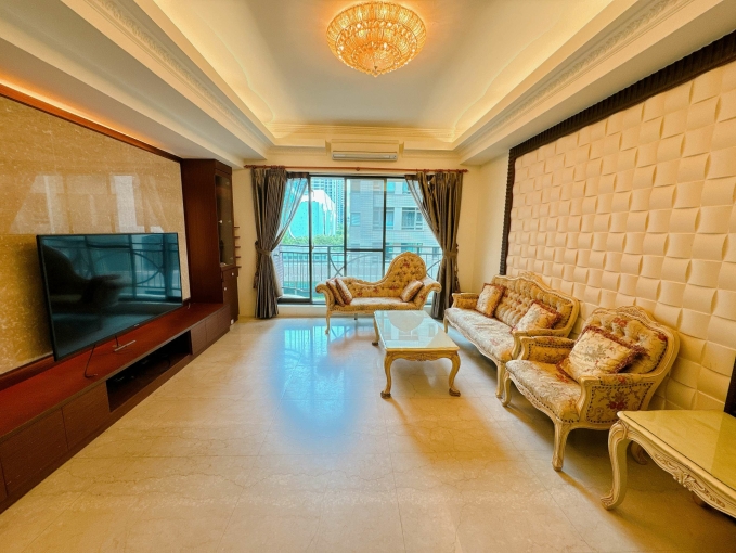 七期國家歌劇院旁總太觀心4房+1平車 - Image 1