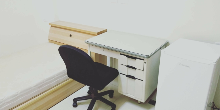 長榮大學高鐵大套房 - Image 1