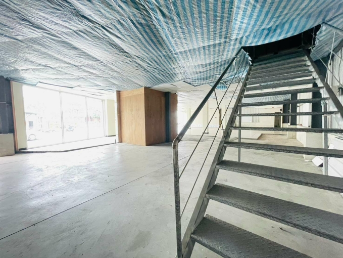 (租)嘉藥百坪三角窗店面廠房（第4張）